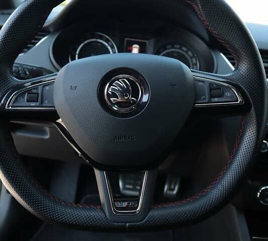 Черный Шкода Октавия, объемом двигателя 1.97 л и пробегом 279 тыс. км за 16000 $, фото 3 на Automoto.ua