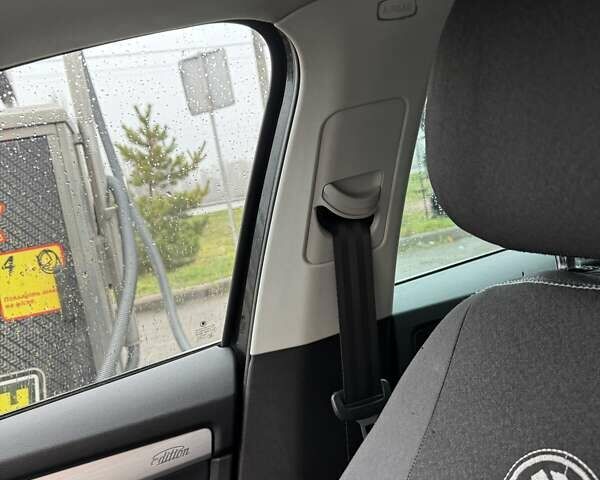 Чорний Шкода Октавія, об'ємом двигуна 1.6 л та пробігом 245 тис. км за 11500 $, фото 4 на Automoto.ua