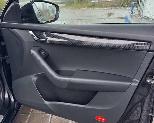 Чорний Шкода Октавія, об'ємом двигуна 1.98 л та пробігом 187 тис. км за 13700 $, фото 27 на Automoto.ua