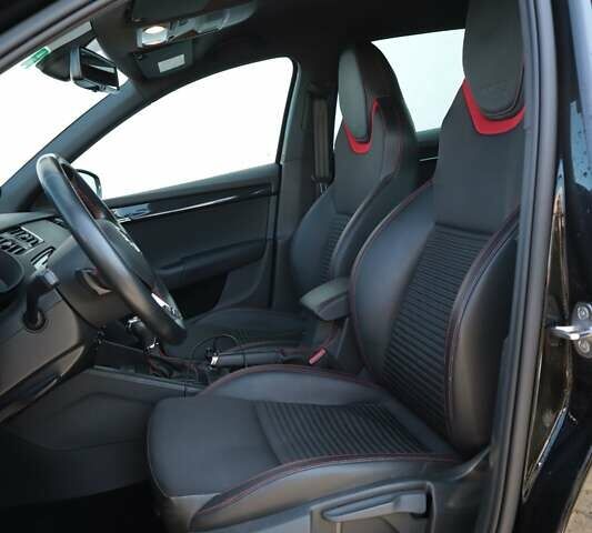 Черный Шкода Октавия, объемом двигателя 1.97 л и пробегом 279 тыс. км за 16000 $, фото 10 на Automoto.ua