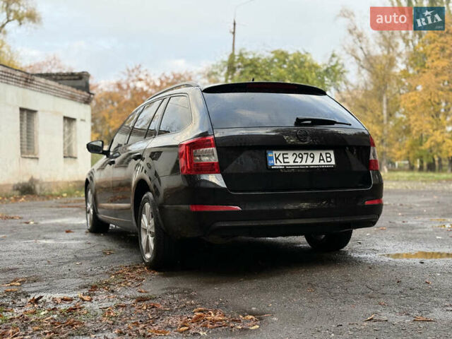 Черный Шкода Октавия, объемом двигателя 1.98 л и пробегом 275 тыс. км за 14200 $, фото 7 на Automoto.ua