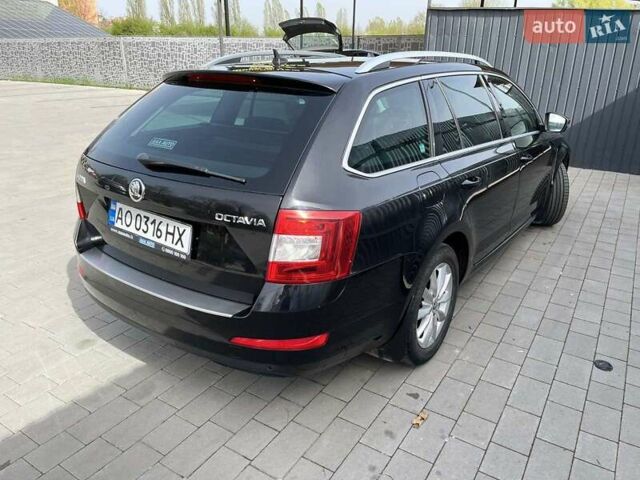 Черный Шкода Октавия, объемом двигателя 1.6 л и пробегом 130 тыс. км за 12300 $, фото 4 на Automoto.ua