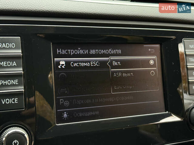 Шкода Октавія 2015 у Дрогобичі на Automoto.ua Чорний Шкода Октавія, об'ємом двигуна 2 л та пробігом 220 тис. км за 14699 $, фото 116 на Automoto.ua