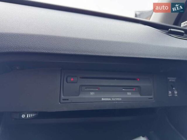 Черный Шкода Октавия, объемом двигателя 1.6 л и пробегом 278 тыс. км за 10600 $, фото 35 на Automoto.ua