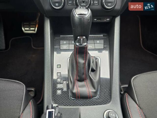 Черный Шкода Октавия, объемом двигателя 2 л и пробегом 212 тыс. км за 16599 $, фото 66 на Automoto.ua