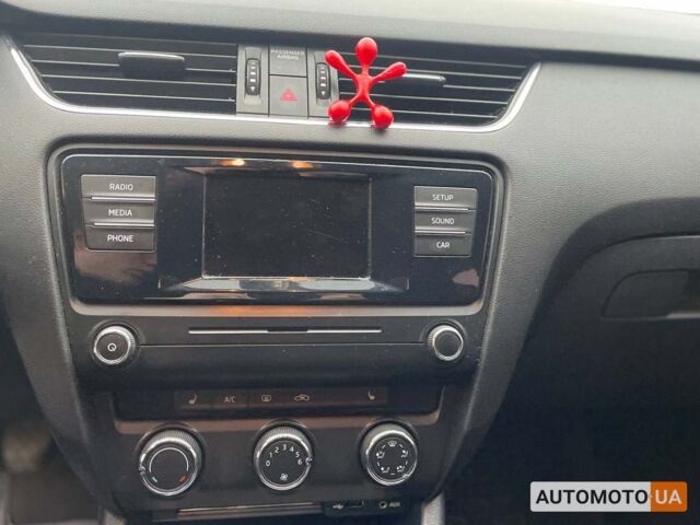 Чорний Шкода Октавія, об'ємом двигуна 1.6 л та пробігом 310 тис. км за 9600 $, фото 16 на Automoto.ua