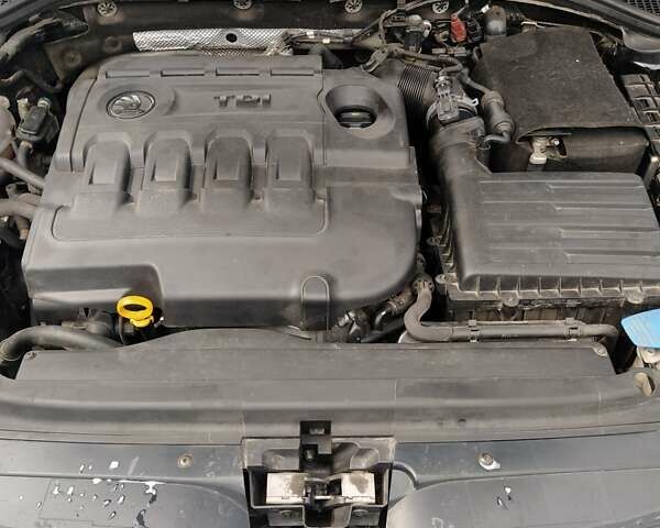 Черный Шкода Октавия, объемом двигателя 1.6 л и пробегом 280 тыс. км за 11000 $, фото 76 на Automoto.ua