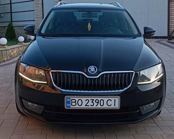 Чорний Шкода Октавія, об'ємом двигуна 1.6 л та пробігом 177 тис. км за 12400 $, фото 5 на Automoto.ua
