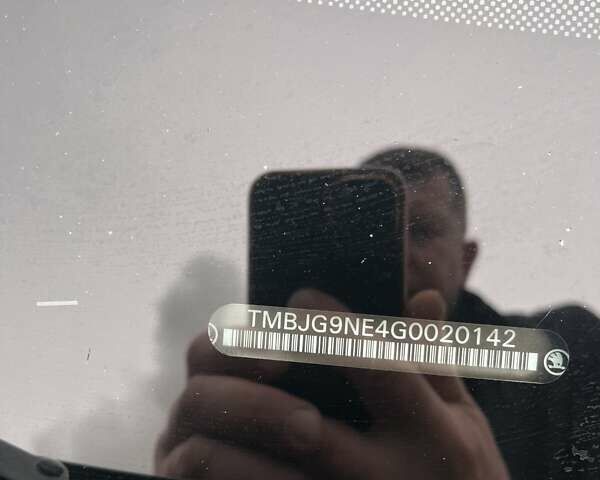 Черный Шкода Октавия, объемом двигателя 1.6 л и пробегом 260 тыс. км за 12300 $, фото 24 на Automoto.ua