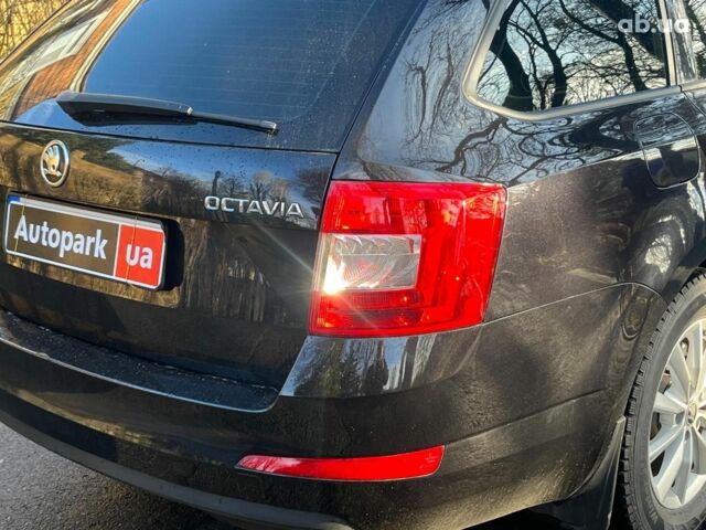 Черный Шкода Октавия, объемом двигателя 1.6 л и пробегом 227 тыс. км за 12790 $, фото 8 на Automoto.ua