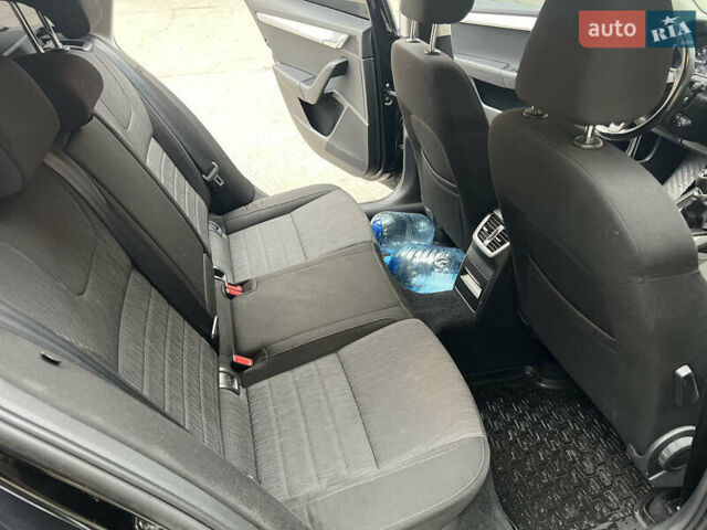 Шкода Октавия 2015 в Харькове на Automoto.ua Черный Шкода Октавия, объемом двигателя 1.6 л и пробегом 254 тыс. км за 11500 $, фото 9 на Automoto.ua