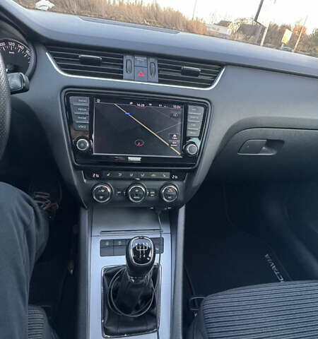 Черный Шкода Октавия, объемом двигателя 1.6 л и пробегом 275 тыс. км за 12450 $, фото 34 на Automoto.ua