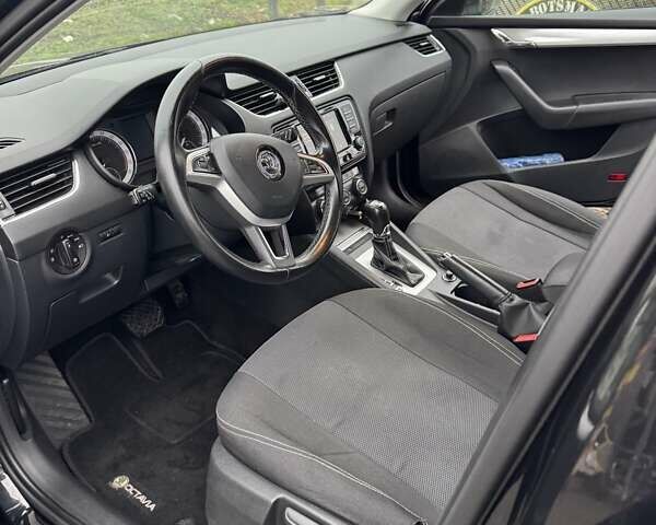 Чорний Шкода Октавія, об'ємом двигуна 1.6 л та пробігом 245 тис. км за 11500 $, фото 26 на Automoto.ua