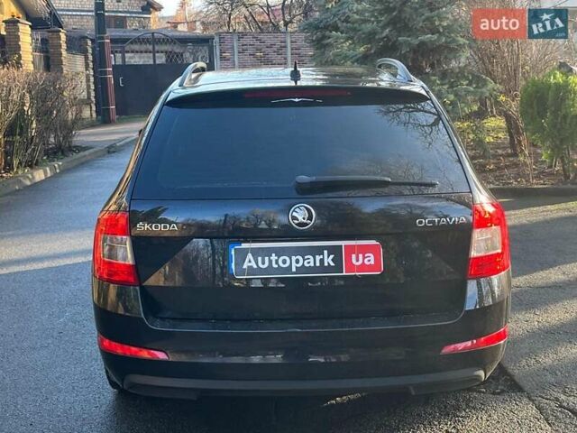 Черный Шкода Октавия, объемом двигателя 1.6 л и пробегом 227 тыс. км за 12790 $, фото 9 на Automoto.ua