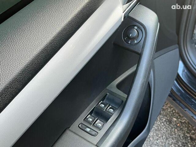 Черный Шкода Октавия, объемом двигателя 1.6 л и пробегом 227 тыс. км за 12790 $, фото 15 на Automoto.ua