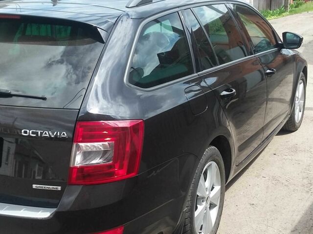 Шкода Октавия 2015 в Нежине на Automoto.ua Черный Шкода Октавия, объемом двигателя 1.6 л и пробегом 266 тыс. км за 12300 $, фото 4 на Automoto.ua