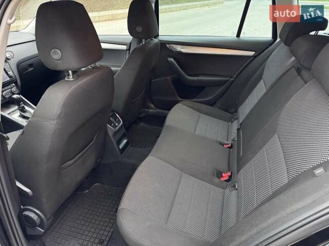 Черный Шкода Октавия, объемом двигателя 1.6 л и пробегом 278 тыс. км за 10600 $, фото 17 на Automoto.ua