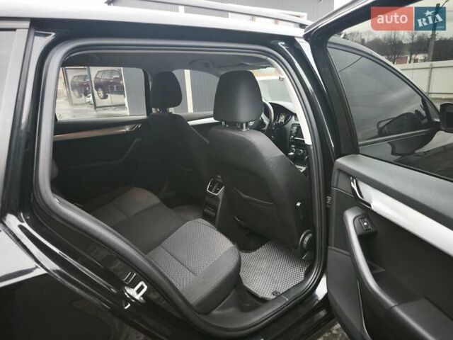 Черный Шкода Октавия, объемом двигателя 1.6 л и пробегом 290 тыс. км за 11700 $, фото 45 на Automoto.ua