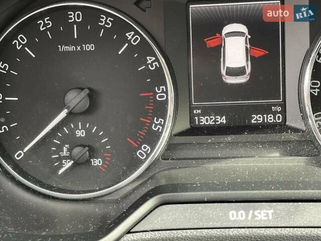Черный Шкода Октавия, объемом двигателя 1.6 л и пробегом 130 тыс. км за 12300 $, фото 8 на Automoto.ua