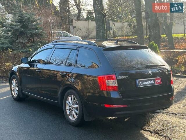 Черный Шкода Октавия, объемом двигателя 1.6 л и пробегом 227 тыс. км за 12790 $, фото 10 на Automoto.ua