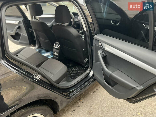 Шкода Октавия 2015 в Харькове на Automoto.ua Черный Шкода Октавия, объемом двигателя 1.6 л и пробегом 254 тыс. км за 11500 $, фото 8 на Automoto.ua