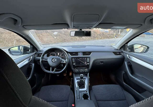 Черный Шкода Октавия, объемом двигателя 1.6 л и пробегом 275 тыс. км за 12450 $, фото 33 на Automoto.ua