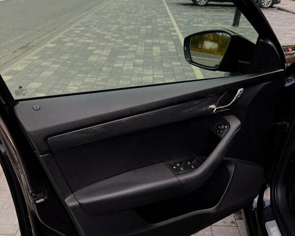 Черный Шкода Октавия, объемом двигателя 1.97 л и пробегом 318 тыс. км за 13000 $, фото 26 на Automoto.ua