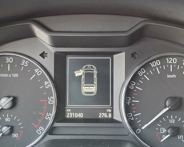 Черный Шкода Октавия, объемом двигателя 1.97 л и пробегом 231 тыс. км за 14500 $, фото 15 на Automoto.ua