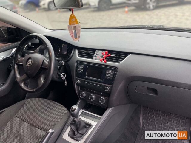 Чорний Шкода Октавія, об'ємом двигуна 1.6 л та пробігом 310 тис. км за 9600 $, фото 19 на Automoto.ua