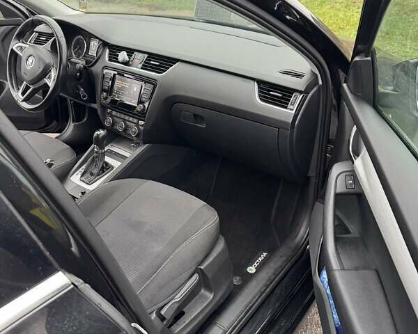 Чорний Шкода Октавія, об'ємом двигуна 1.6 л та пробігом 245 тис. км за 11500 $, фото 15 на Automoto.ua