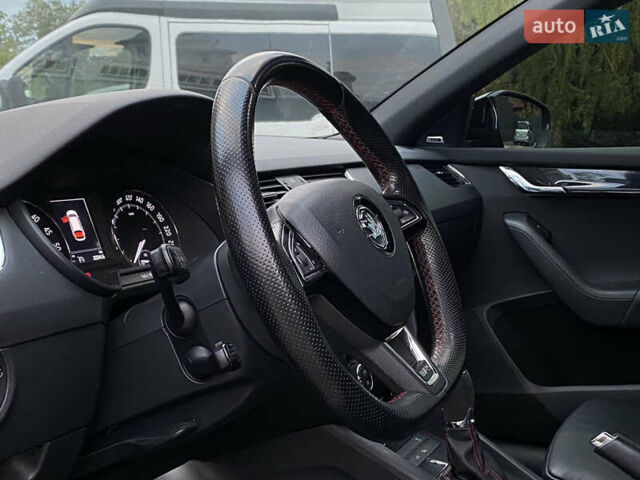 Черный Шкода Октавия, объемом двигателя 2 л и пробегом 211 тыс. км за 16500 $, фото 61 на Automoto.ua