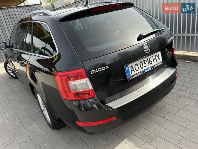 Черный Шкода Октавия, объемом двигателя 1.6 л и пробегом 130 тыс. км за 12300 $, фото 3 на Automoto.ua