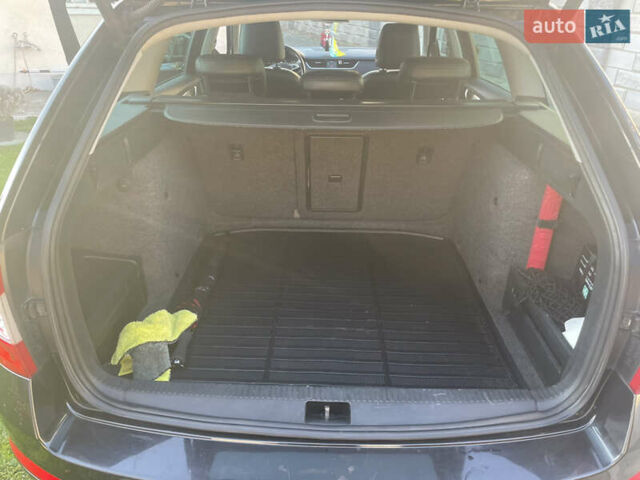 Черный Шкода Октавия, объемом двигателя 1.6 л и пробегом 283 тыс. км за 13500 $, фото 9 на Automoto.ua