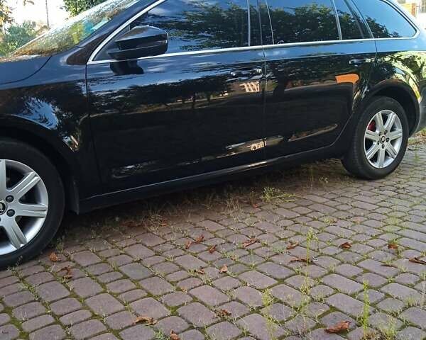 Черный Шкода Октавия, объемом двигателя 1.6 л и пробегом 250 тыс. км за 13000 $, фото 1 на Automoto.ua