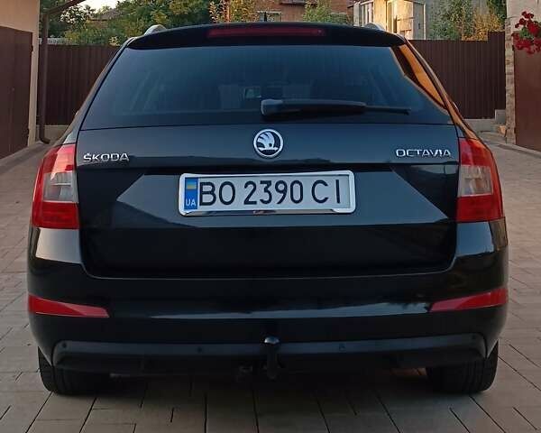 Чорний Шкода Октавія, об'ємом двигуна 1.6 л та пробігом 177 тис. км за 12400 $, фото 1 на Automoto.ua