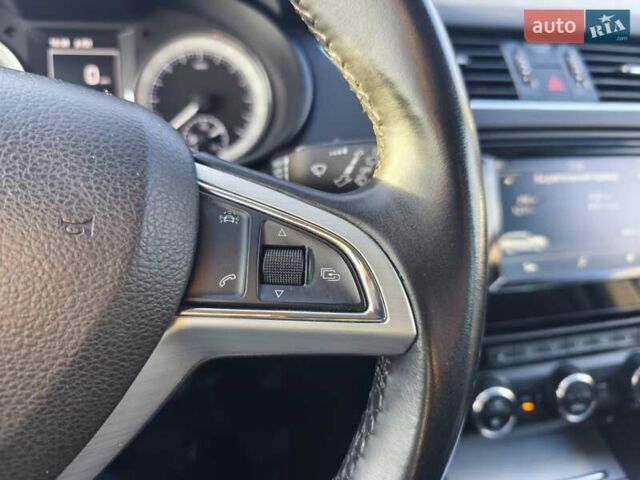 Чорний Шкода Октавія, об'ємом двигуна 1.6 л та пробігом 260 тис. км за 11300 $, фото 44 на Automoto.ua