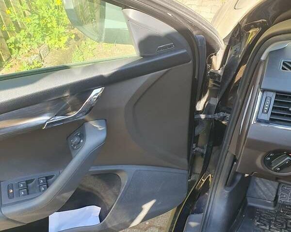 Черный Шкода Октавия, объемом двигателя 2 л и пробегом 214 тыс. км за 18600 $, фото 9 на Automoto.ua