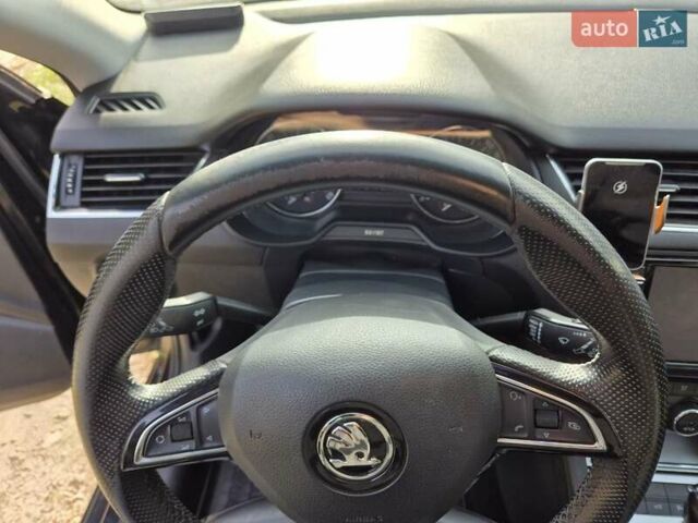 Черный Шкода Октавия, объемом двигателя 1.6 л и пробегом 193 тыс. км за 12345 $, фото 18 на Automoto.ua