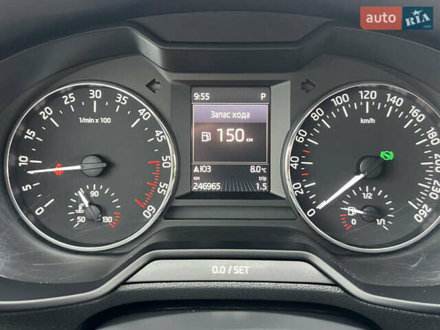 Шкода Октавия 2015 в Червонограде на Automoto.ua Черный Шкода Октавия, объемом двигателя 1.97 л и пробегом 246 тыс. км за 14135 $, фото 16 на Automoto.ua