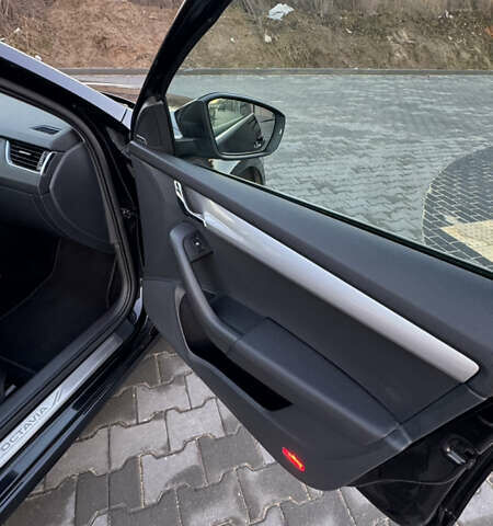 Черный Шкода Октавия, объемом двигателя 1.6 л и пробегом 275 тыс. км за 12450 $, фото 23 на Automoto.ua