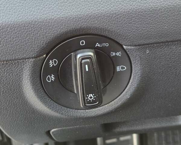 Черный Шкода Октавия, объемом двигателя 1.97 л и пробегом 231 тыс. км за 14500 $, фото 5 на Automoto.ua