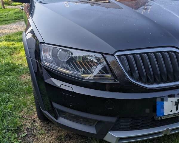 Черный Шкода Октавия, объемом двигателя 2 л и пробегом 214 тыс. км за 18600 $, фото 2 на Automoto.ua