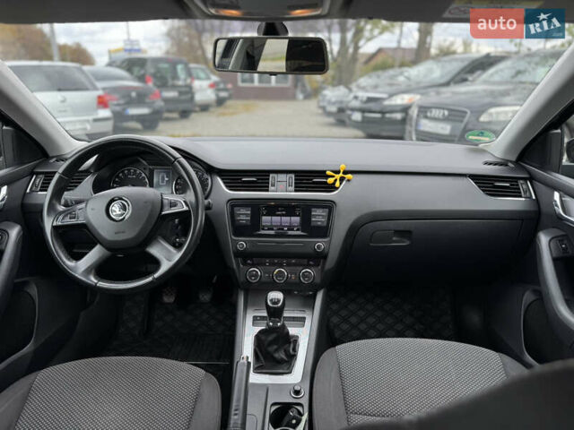 Шкода Октавия 2015 в Виннице на Automoto.ua Черный Шкода Октавия, объемом двигателя 1.6 л и пробегом 225 тыс. км за 9900 $, фото 15 на Automoto.ua