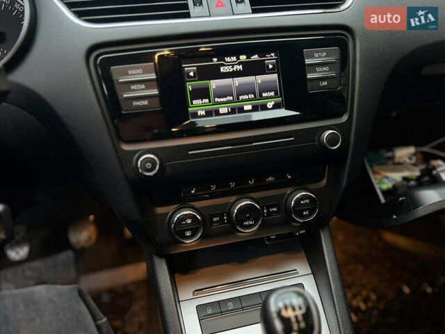 Шкода Октавия 2015 в Харькове на Automoto.ua Черный Шкода Октавия, объемом двигателя 1.6 л и пробегом 254 тыс. км за 11500 $, фото 22 на Automoto.ua