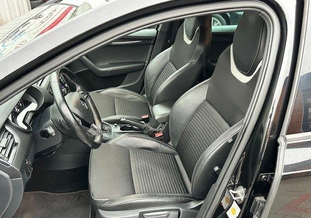 Черный Шкода Октавия, объемом двигателя 2 л и пробегом 229 тыс. км за 9900 $, фото 8 на Automoto.ua