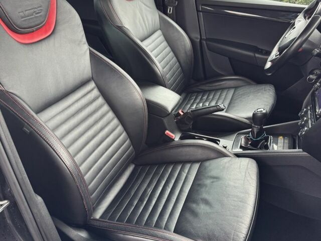 Чорний Шкода Октавія, об'ємом двигуна 2 л та пробігом 187 тис. км за 13700 $, фото 12 на Automoto.ua