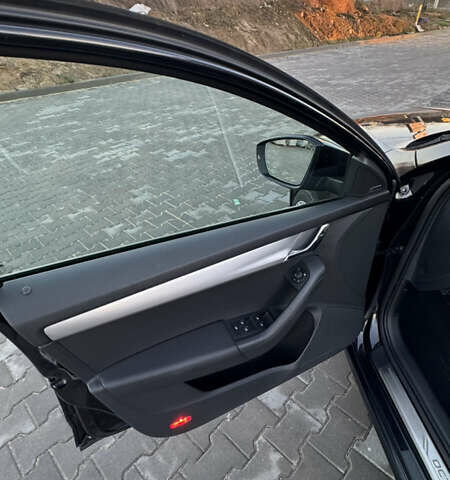 Черный Шкода Октавия, объемом двигателя 1.6 л и пробегом 275 тыс. км за 12450 $, фото 20 на Automoto.ua