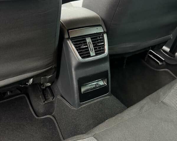 Чорний Шкода Октавія, об'ємом двигуна 1.6 л та пробігом 245 тис. км за 11500 $, фото 21 на Automoto.ua