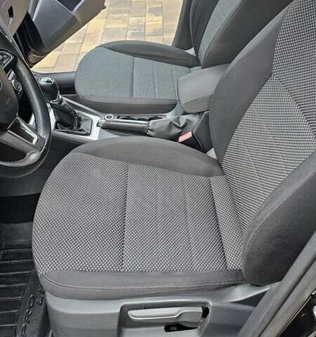 Черный Шкода Октавия, объемом двигателя 1.6 л и пробегом 206 тыс. км за 12000 $, фото 24 на Automoto.ua