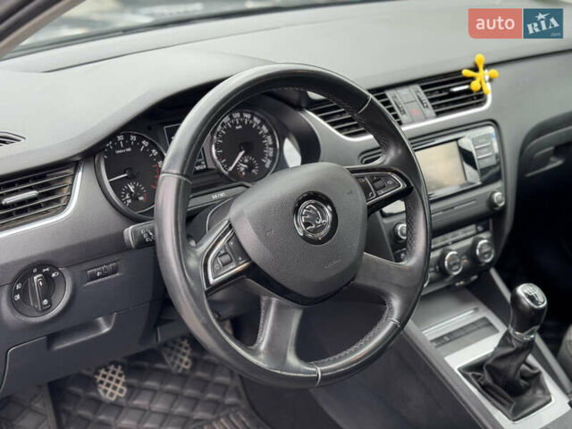 Шкода Октавия 2015 в Виннице на Automoto.ua Черный Шкода Октавия, объемом двигателя 1.6 л и пробегом 225 тыс. км за 9900 $, фото 16 на Automoto.ua